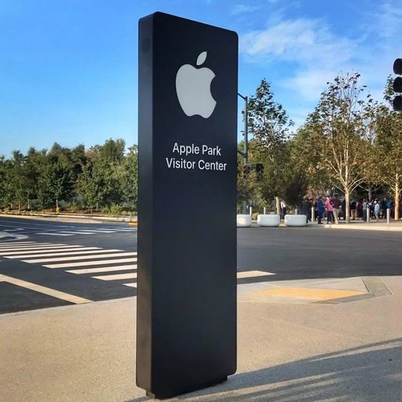 Apple Park Visitor